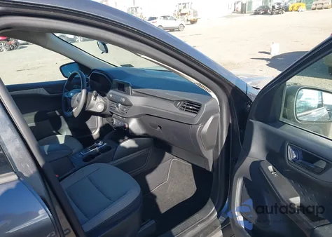 2020 Ford Escape S z USA, uszkodzony, nr VIN 1FMCU9F66LUA66210